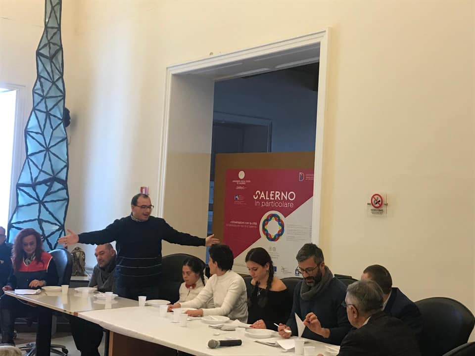 I ragazzi del laboratorio teatrale U.I.L.D.M. si esibiscono in una performance teatrale